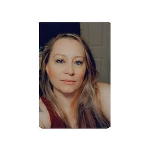 Meet your Posher, Carrie